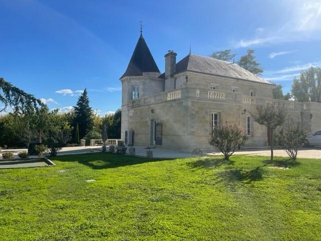 GIRONDE grande maison avec piscine