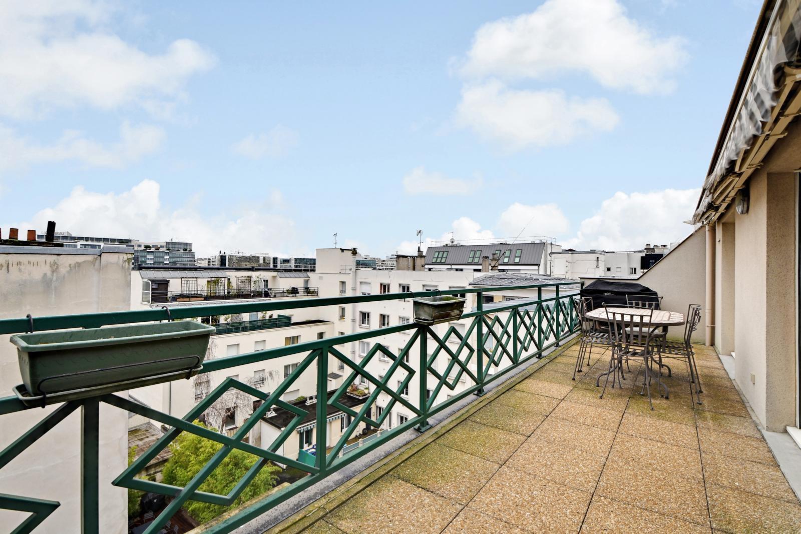 ASNIÈRES-SUR-SEINE / DERNIER ETAGE / TERRASSES - PARKINGS- 80M2 D'EXTÉRIEURS - 7 PIECES  - 5 CHAMBRES - 197M2