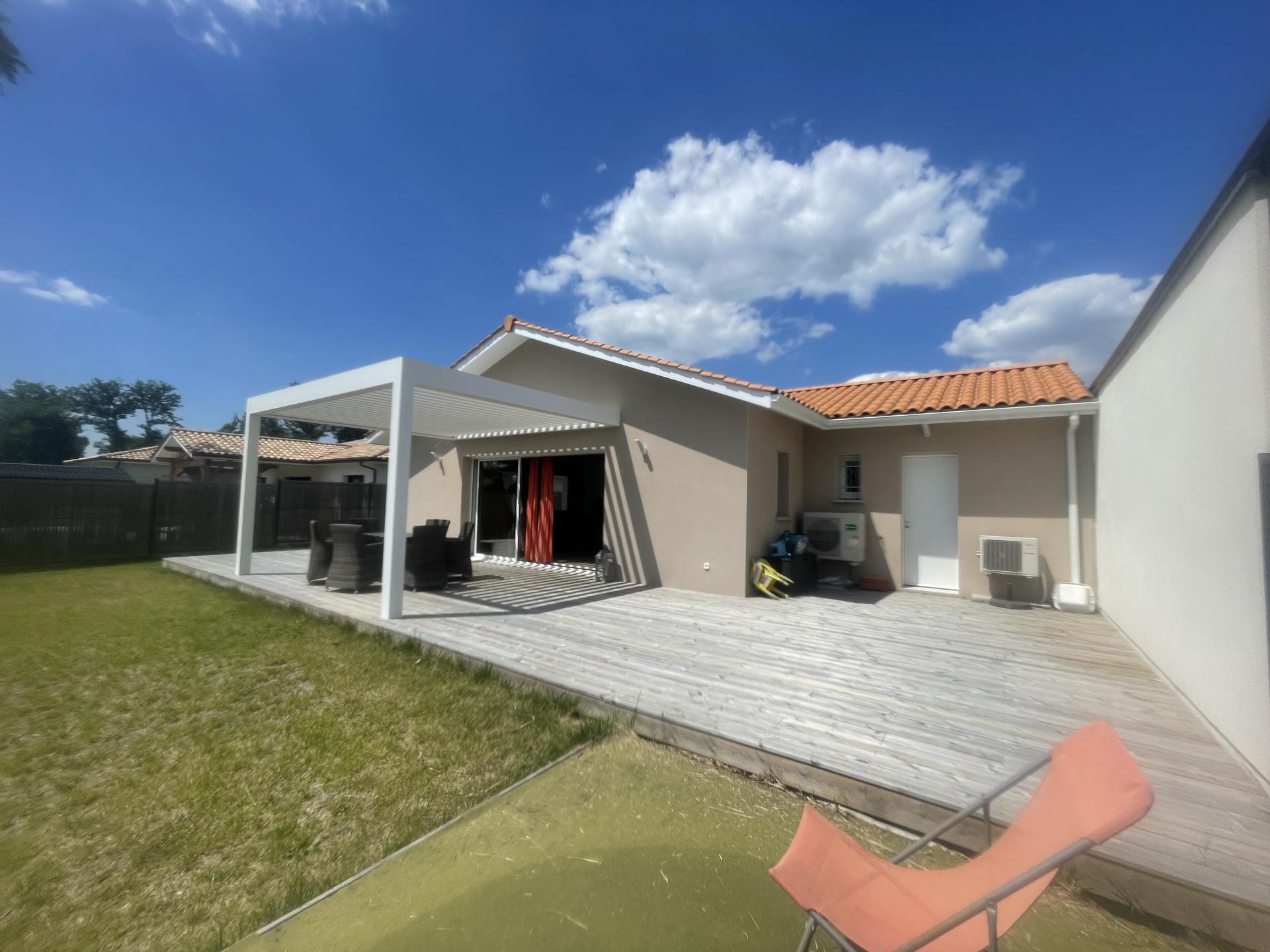 Bassin Arcachon, à Mios , maison familiale de 120 m2  parfait état